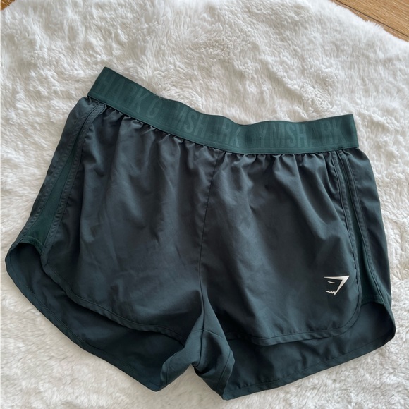 Gymshark Training Loose Fit Shorts in Obsidian Green - Picture 2 of 5
